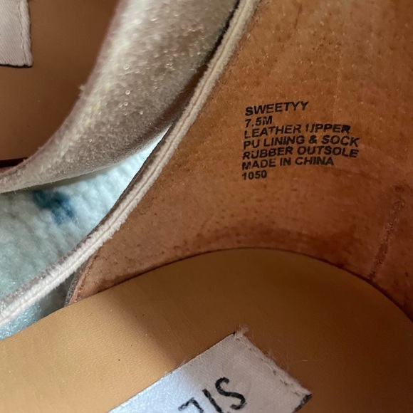 Steve Madden Sweety gold beige fringe lace up sandals Size US 7.5 - Picture 5 of 6